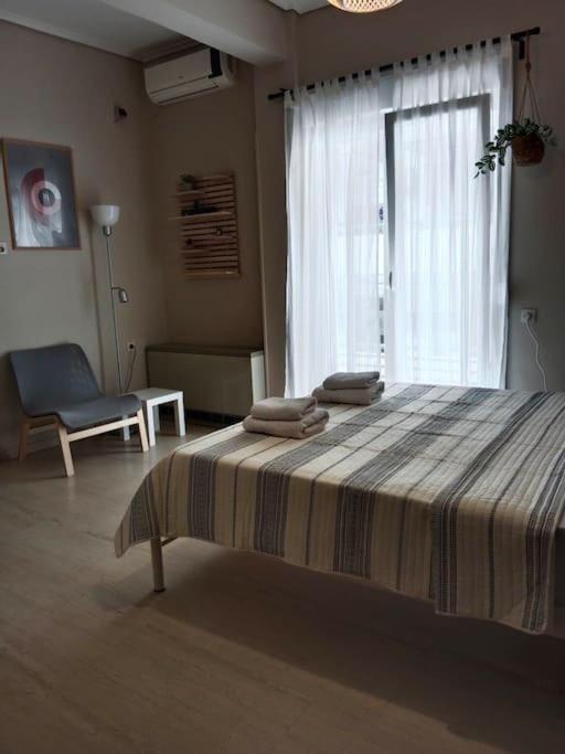 Foto 7: Cherry - HappyHostGr - Downtown Apartment