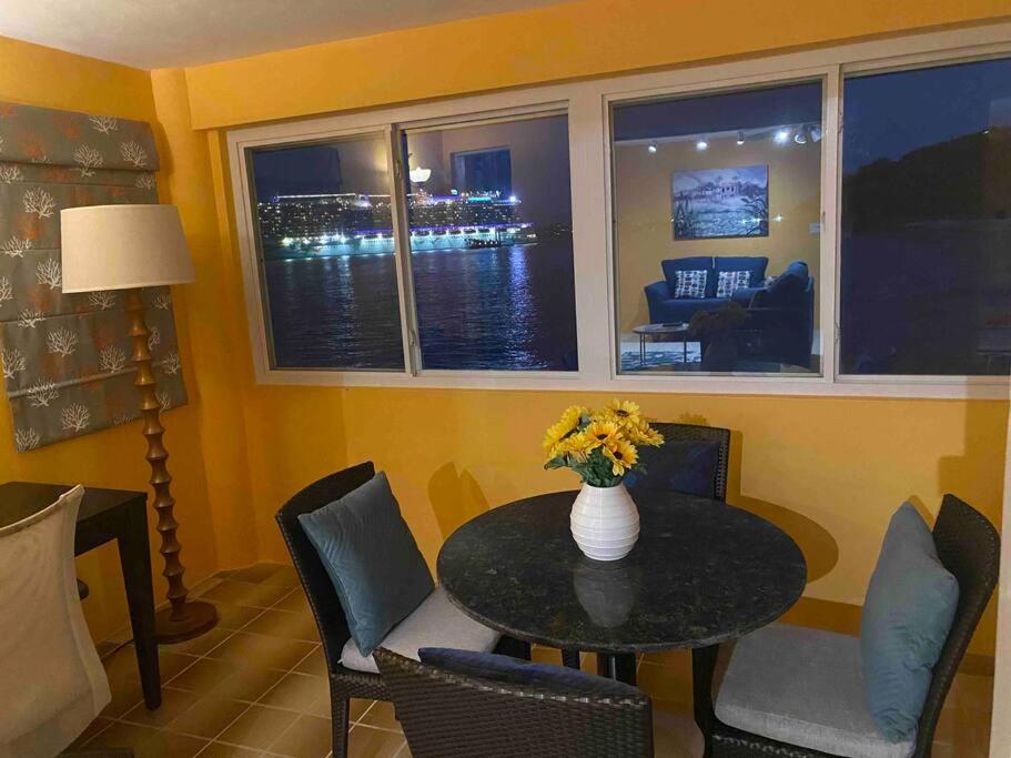 Fotografia 9: Condo By The Sea