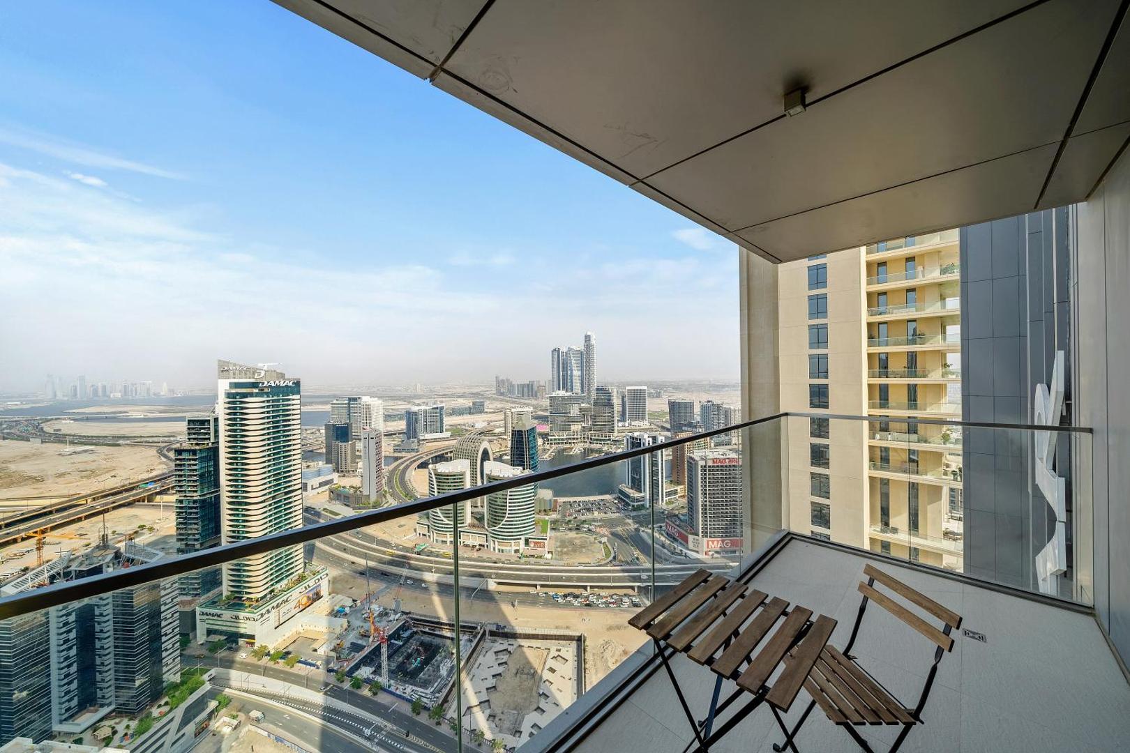 Billede 4: Chic & Trendy 3BR+kid's in Vibrant Downtown Dubai