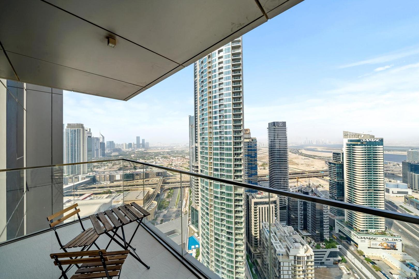 Billede 7: Chic & Trendy 3BR+kid's in Vibrant Downtown Dubai