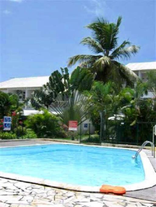 Fotografie 6: T3, piscine, Plages et commerces à pieds sur la Marina