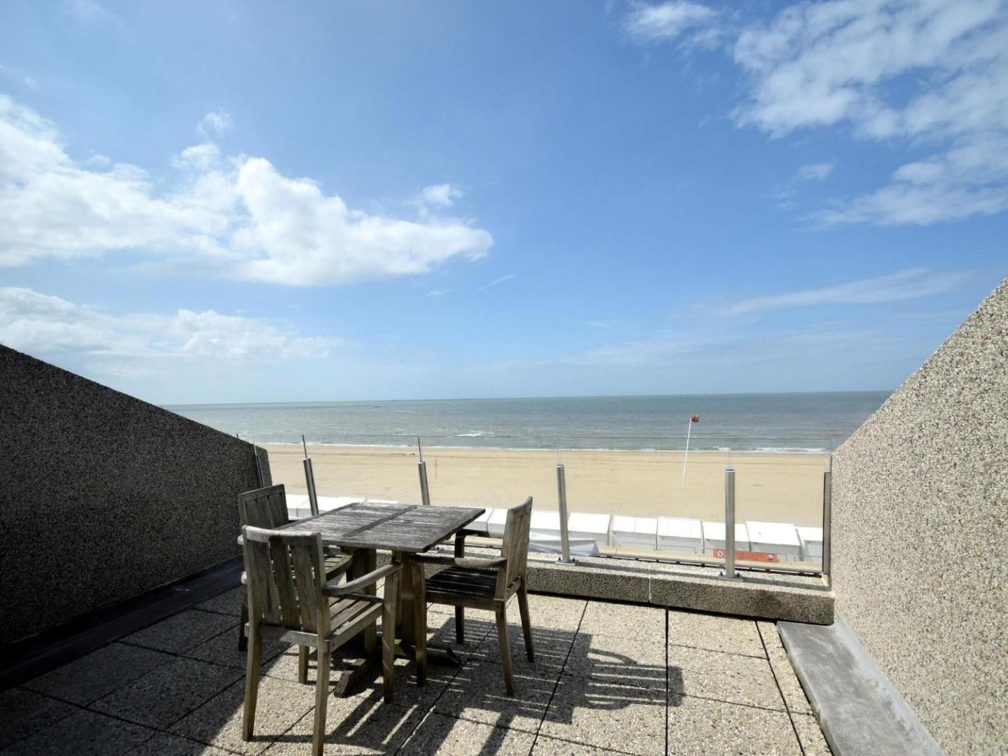 Photo 10 : Studio in De Haan with Sea View