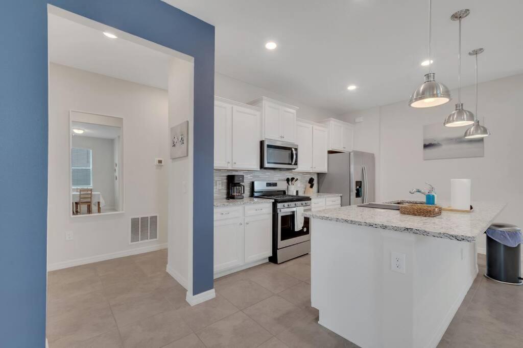 Bilde 3: Pool, Family-friendly - World Class, Modern Home