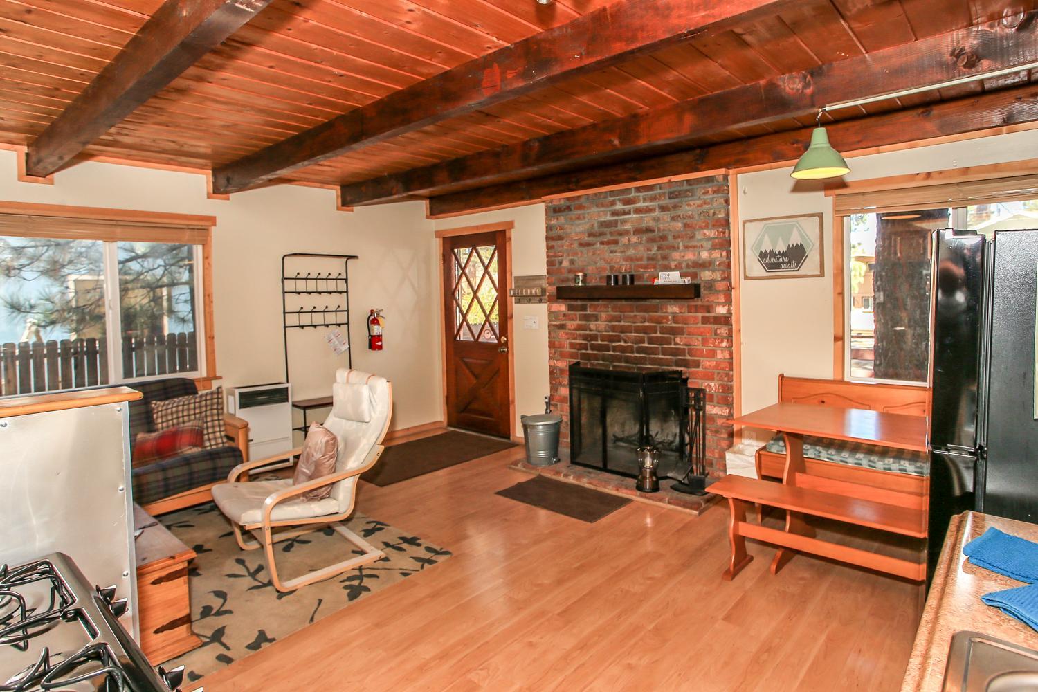 Billede 4: Cottage in the Pines - Great place to stay and close to everything! With Slope views!