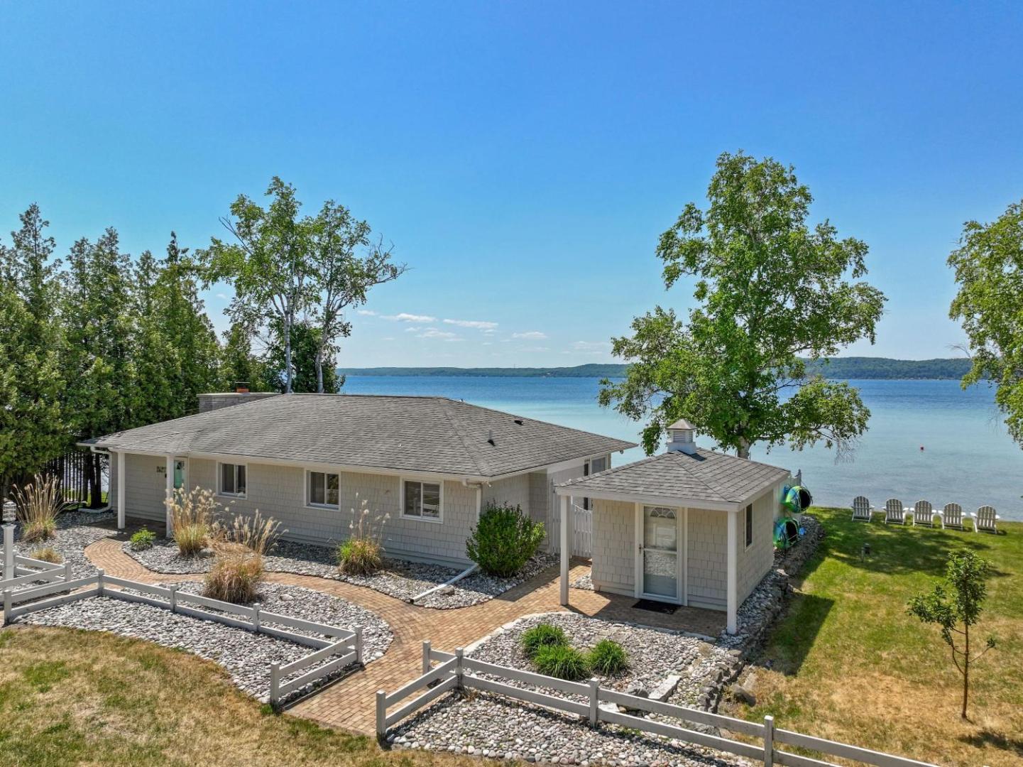 Foto 3: Cloud Nine on Crystal Lake