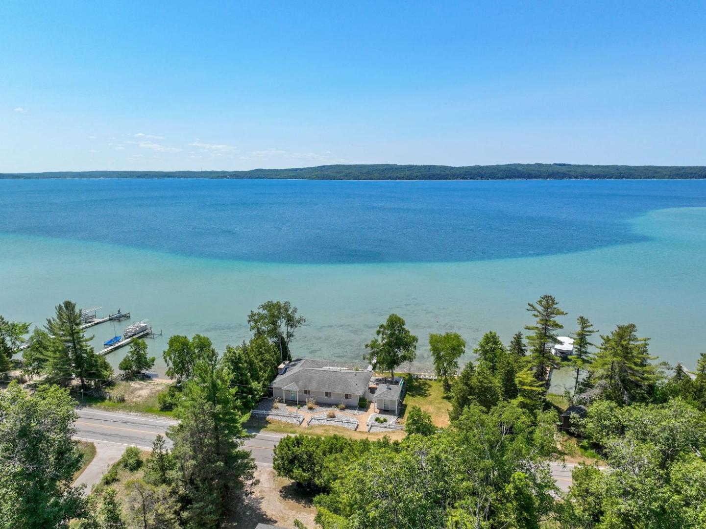 Foto 10: Cloud Nine on Crystal Lake