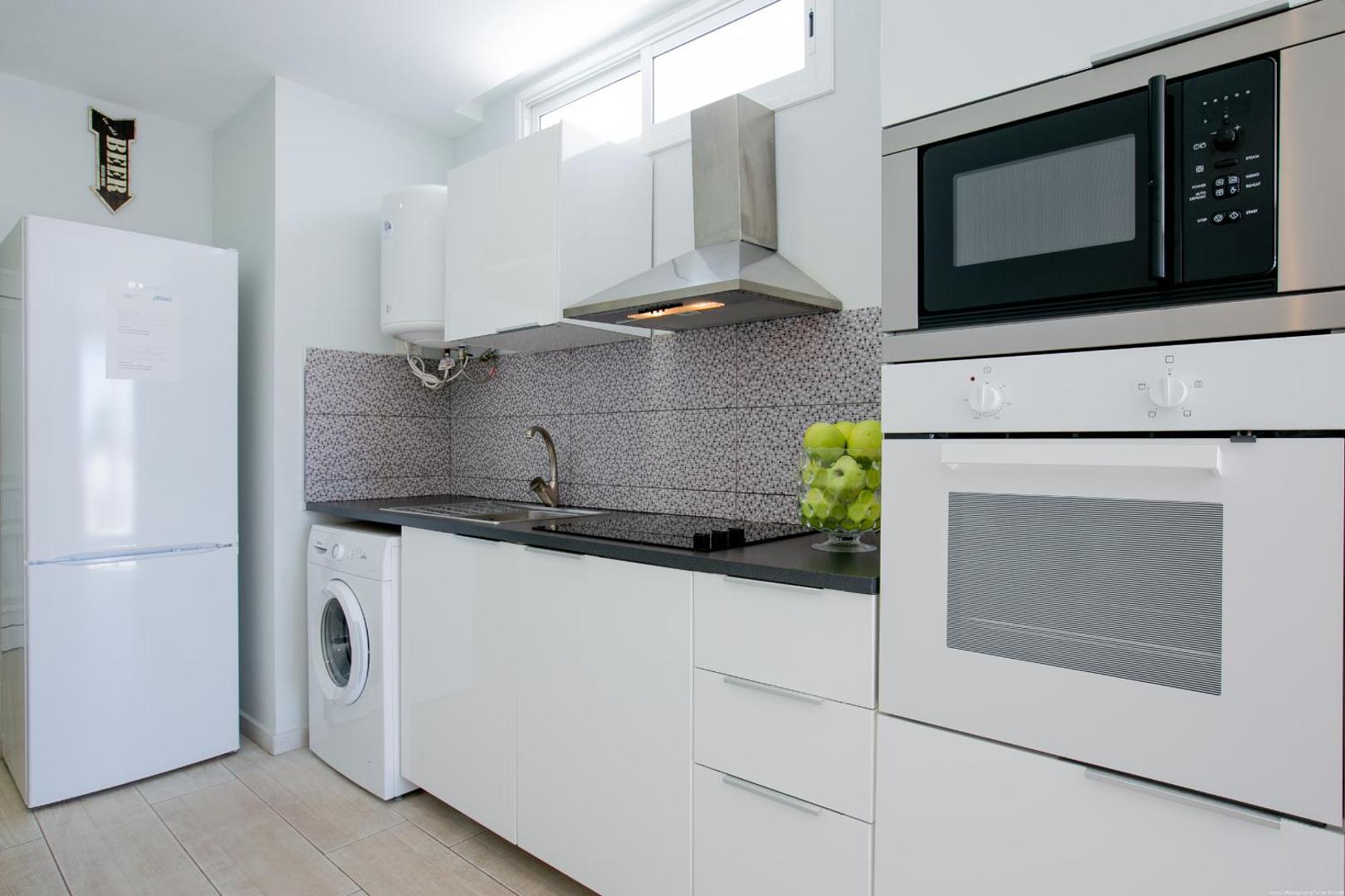 Φωτογραφία 8: Studio with sea view Island Village