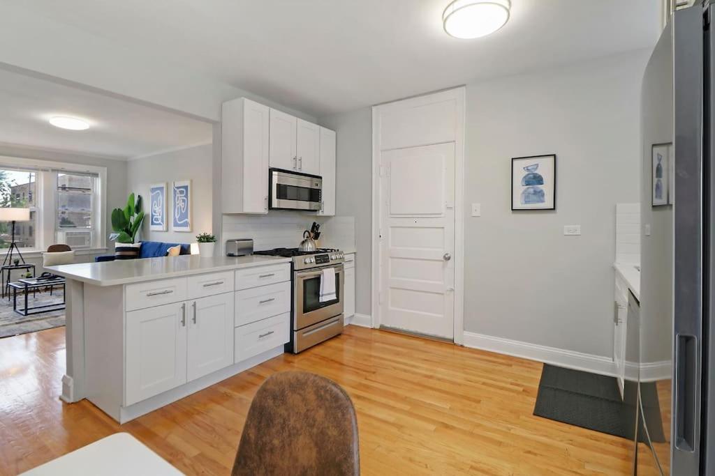 Foto 9: Spacious & Inviting 1BR Apt in Chicago - Cullom B2