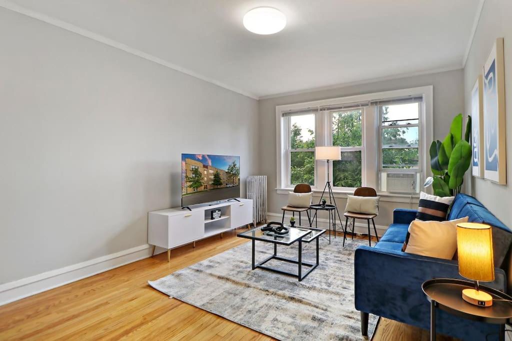 Foto 3: Spacious & Inviting 1BR Apt in Chicago - Cullom B2