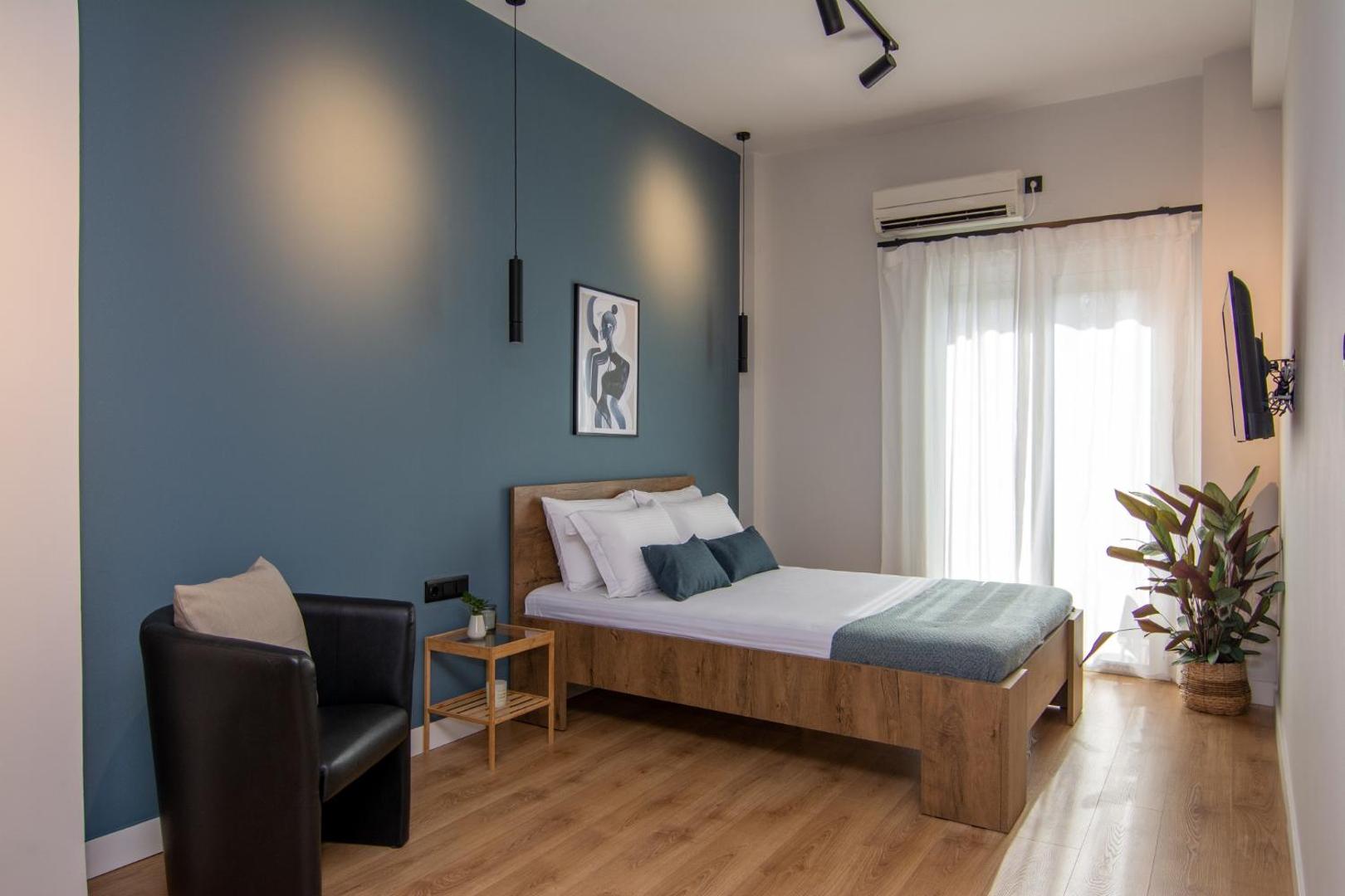Photo 3 : STUDIO 48, COZY APARTMENT IN KALAMATA CITY CENTER