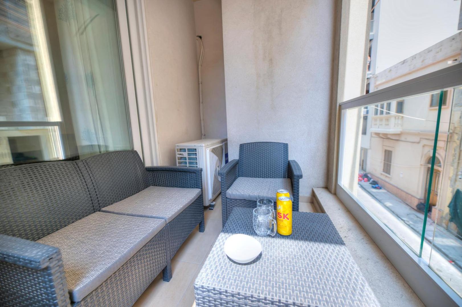 Foto 6: Spacious & modern 3 bedroom near seafront JBOR1-1