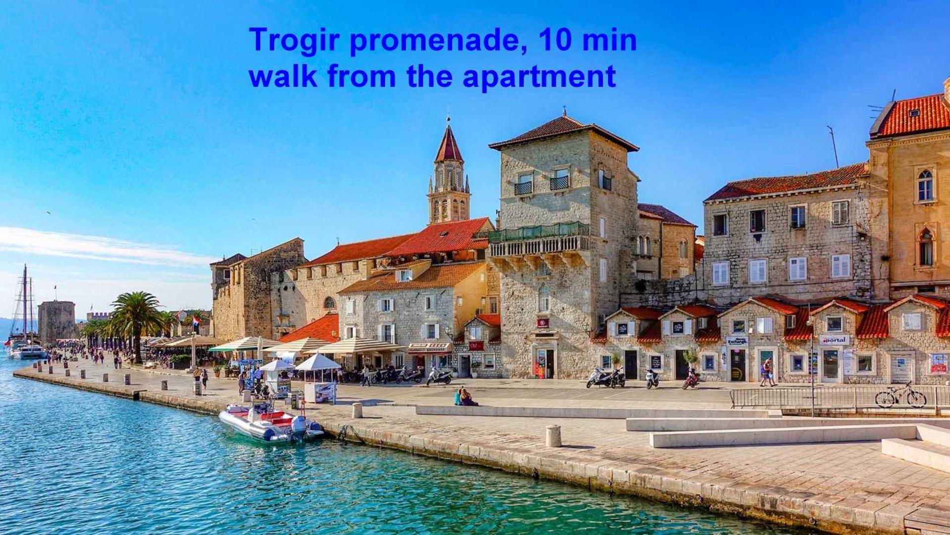 Billede 5: A 2 - seafront apt with balcony 1 min to beach
