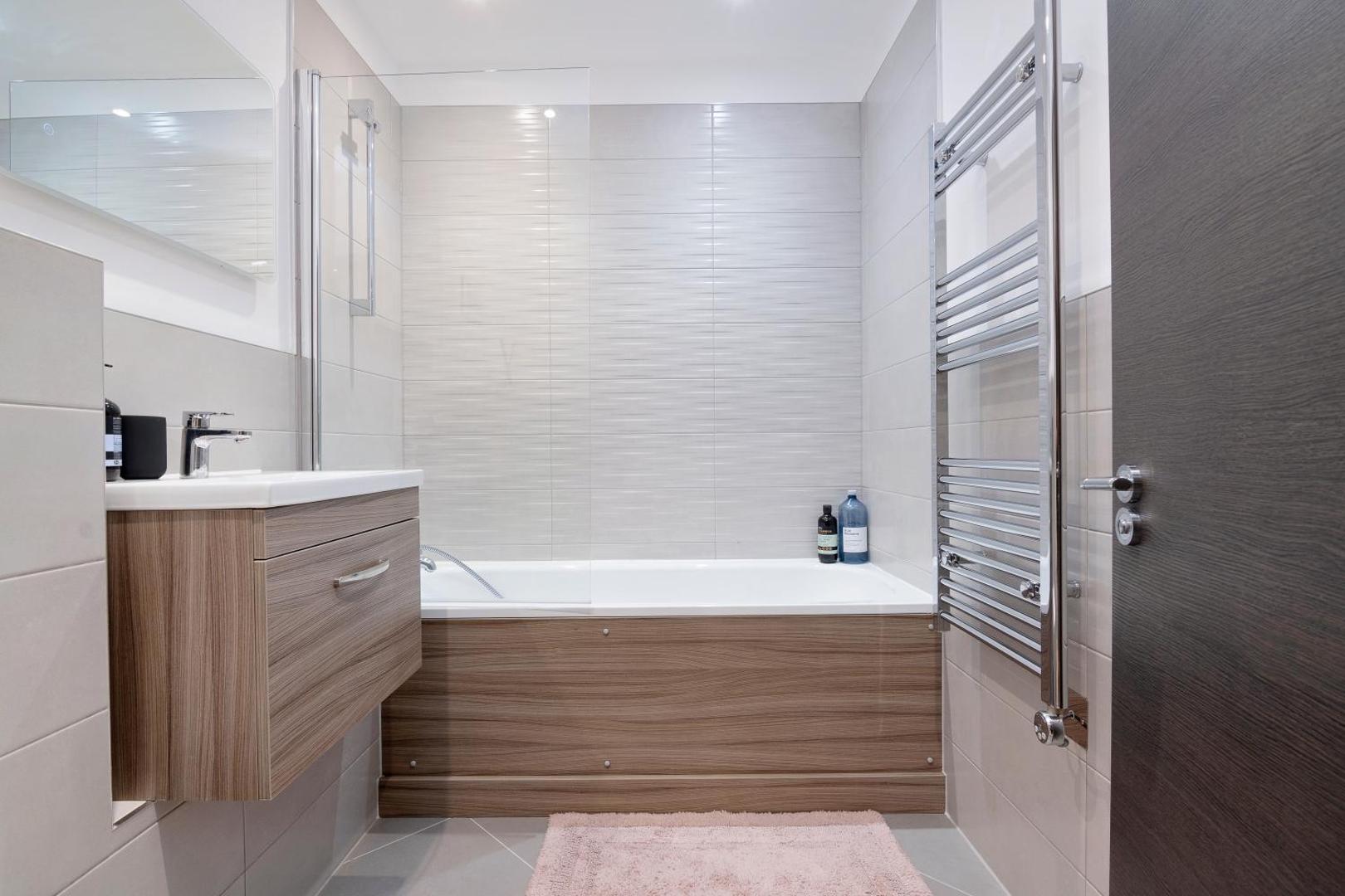 Spacious, 3 bedroom, 2 bathroom, Surbitonの写真5