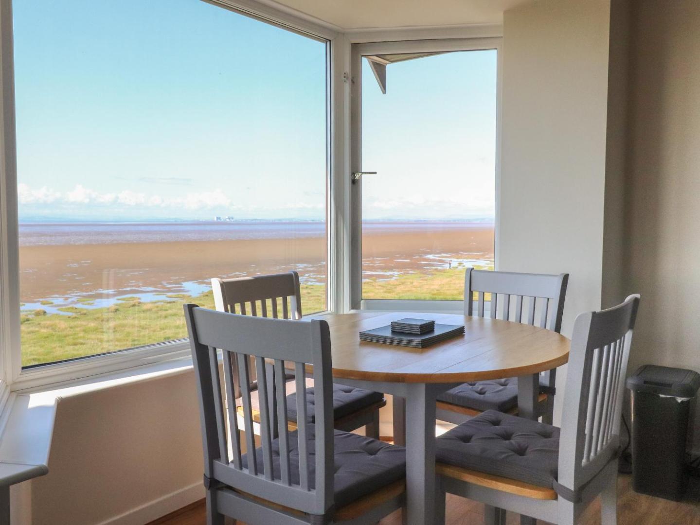 Fotografie 9: Flat 3, Sandridge Court