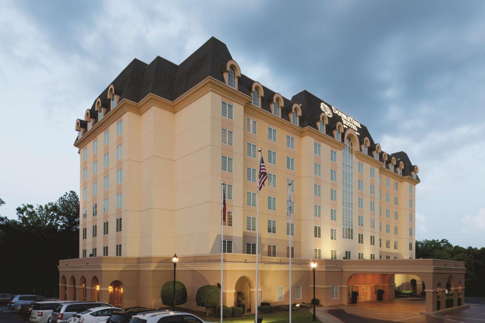 Foto 6: Doubletree Suites by Hilton at The Battery Atlanta