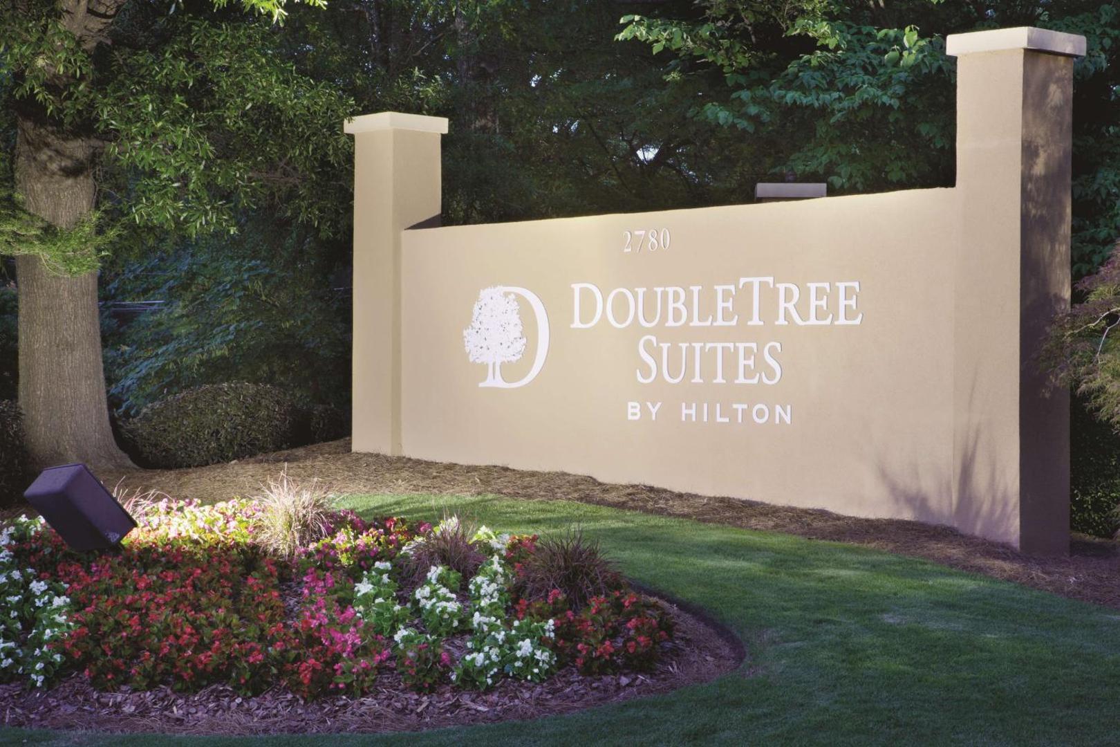 Foto 5: Doubletree Suites by Hilton at The Battery Atlanta