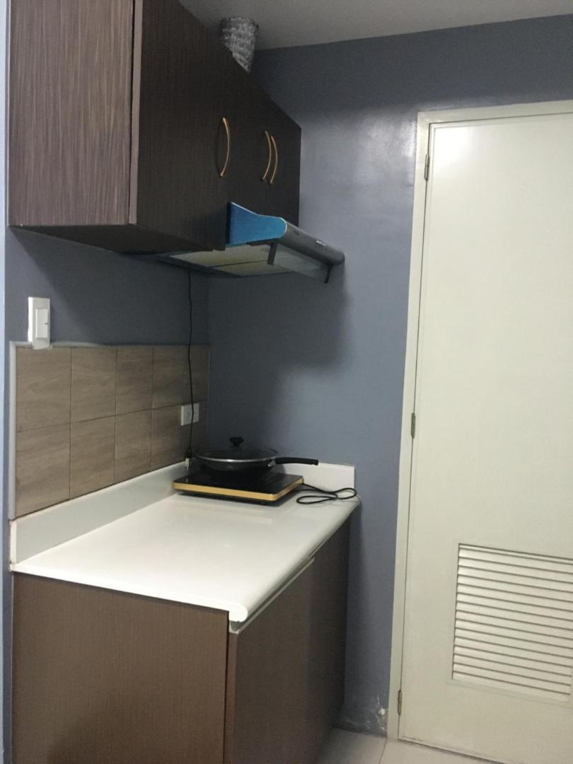 Kuva 10: Simple & Cozy 1 Bedroom US Embassy, Roxas Blvd, Ermita, Manila