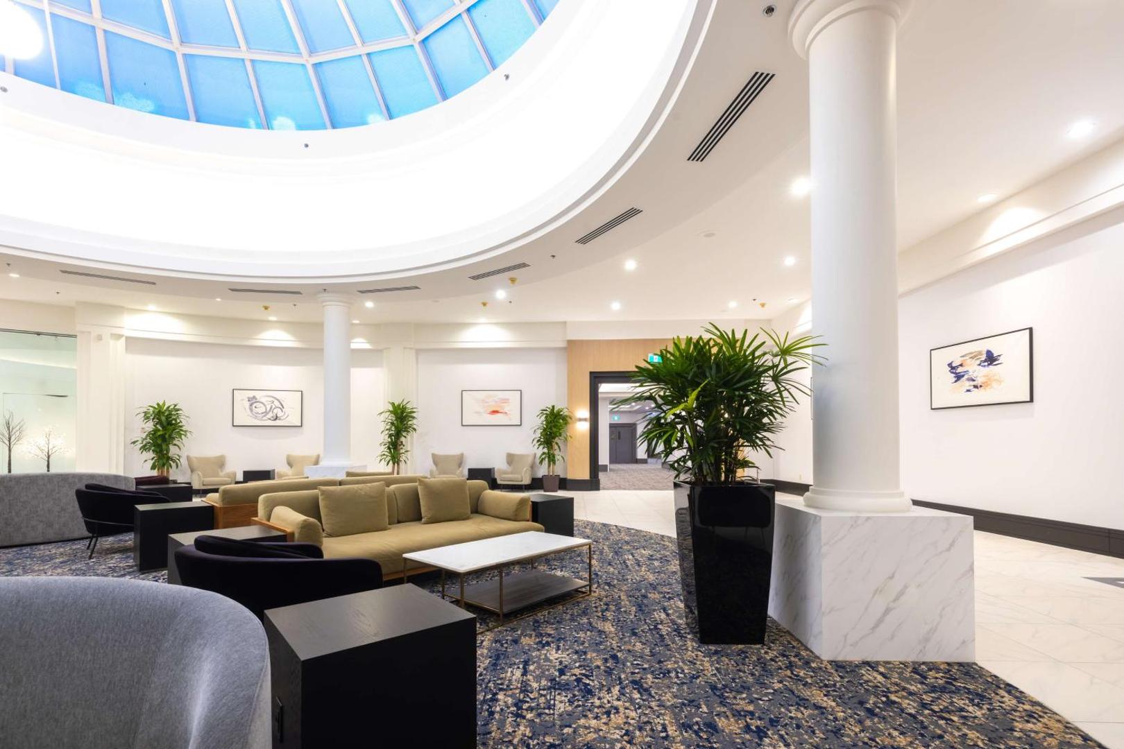 Kuva 5: DoubleTree by Hilton Calgary North