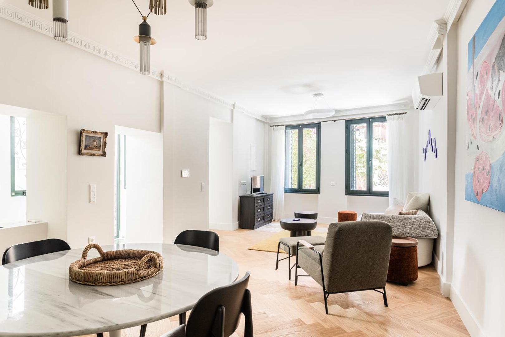 Foto 5: Chic & central Athenian apartment! EV4
