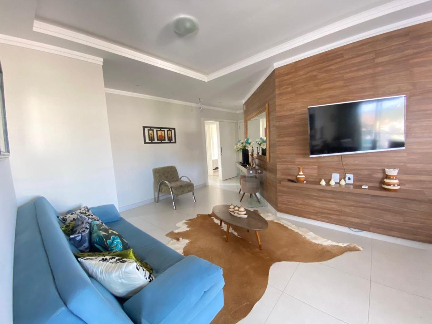 Foto 3: 451 - Lindo Apartamento de 3 dormitórios na praia de Bombas