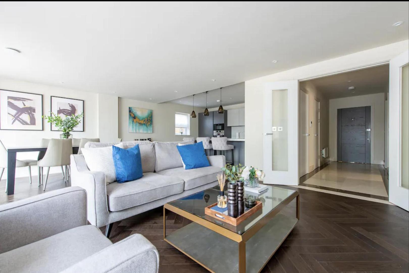 Photo 2 : 2BD, 2BA Urban Oasis CHCL F4