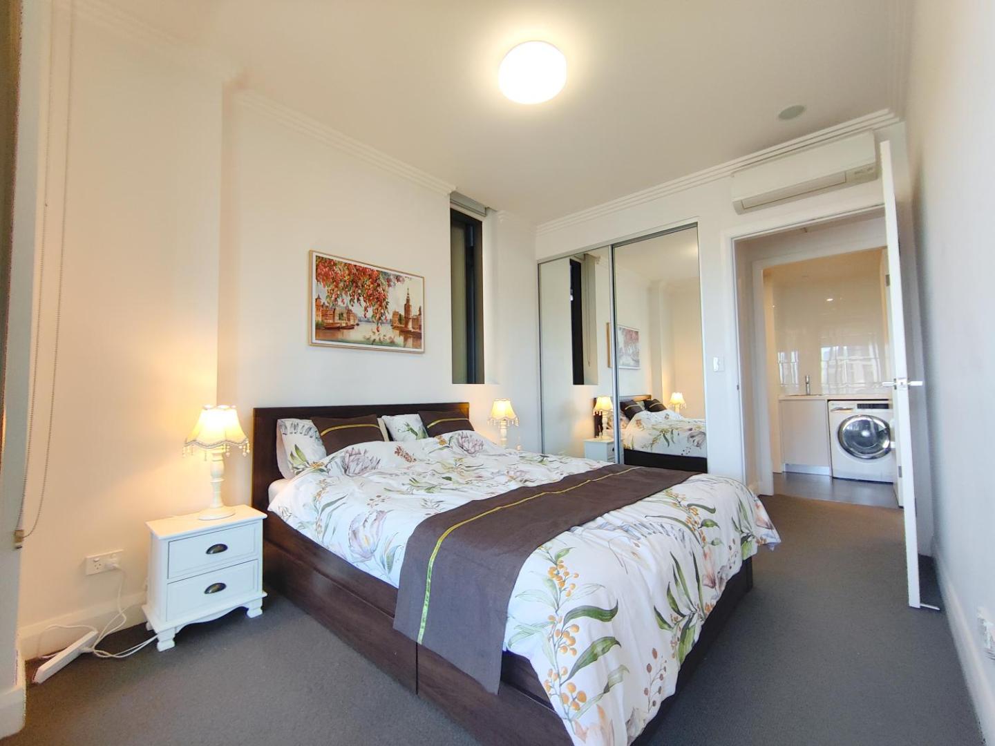 Foto 4: Comfy & Bright 1 Bed Apt Olympic