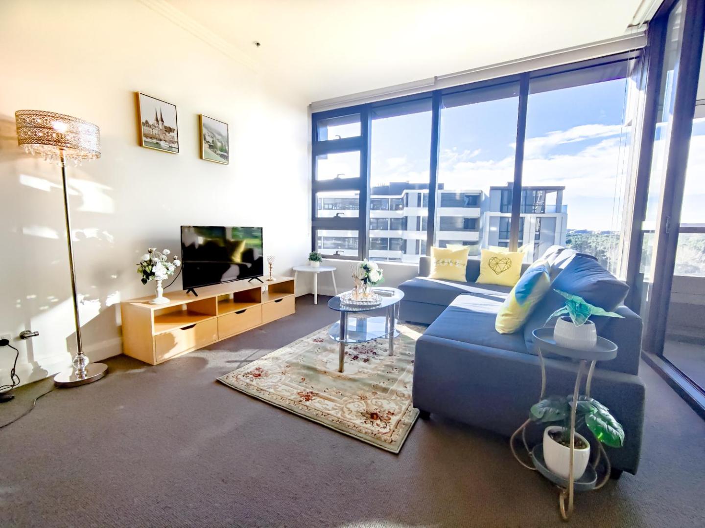 Foto 3: Comfy & Bright 1 Bed Apt Olympic