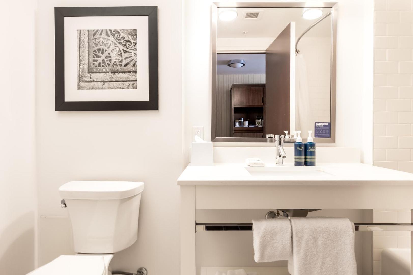 Zdjęcie 8: Four Points by Sheraton Kelowna Airport