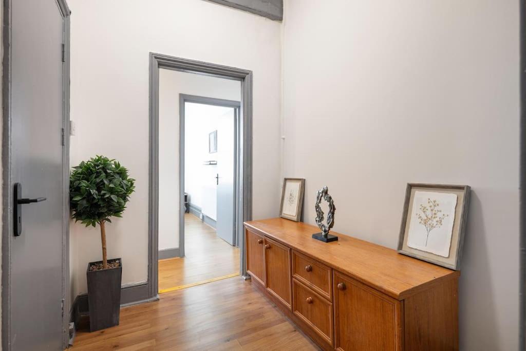 Foto 4: 2A - Bright & Airy 2 Bed Flat - 20 Mins to Central