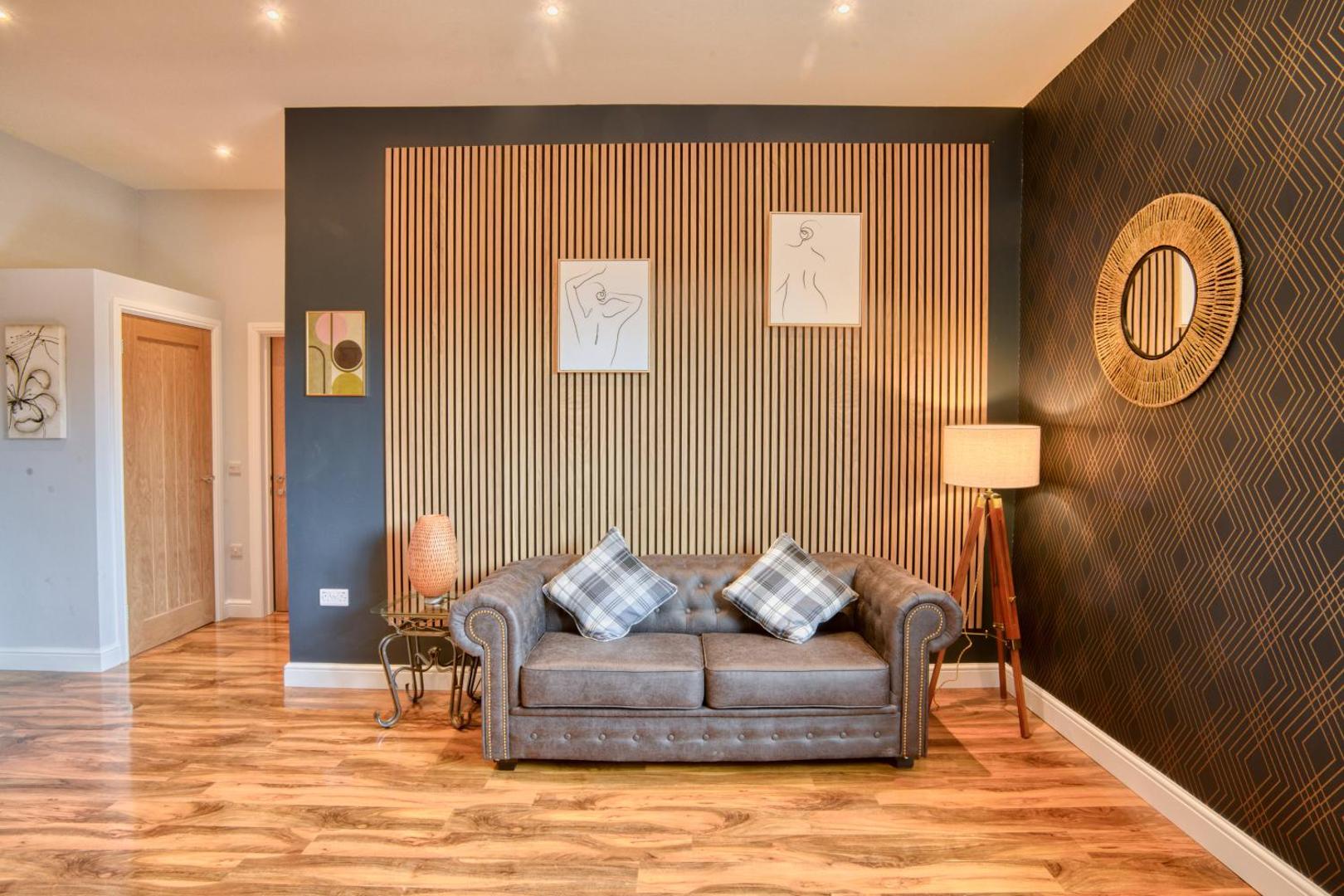 Zdjęcie 7: Suite 1 - Class Apartment With King Sized Bed