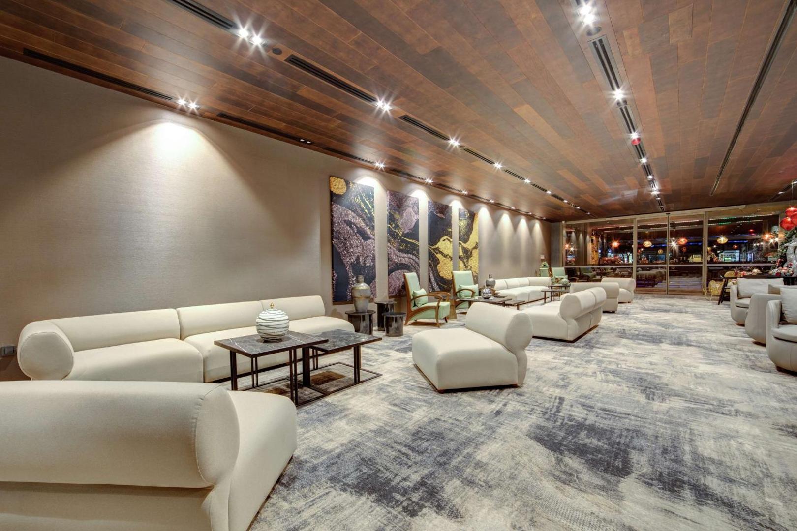 Kuva 6: DoubleTree by Hilton Adana