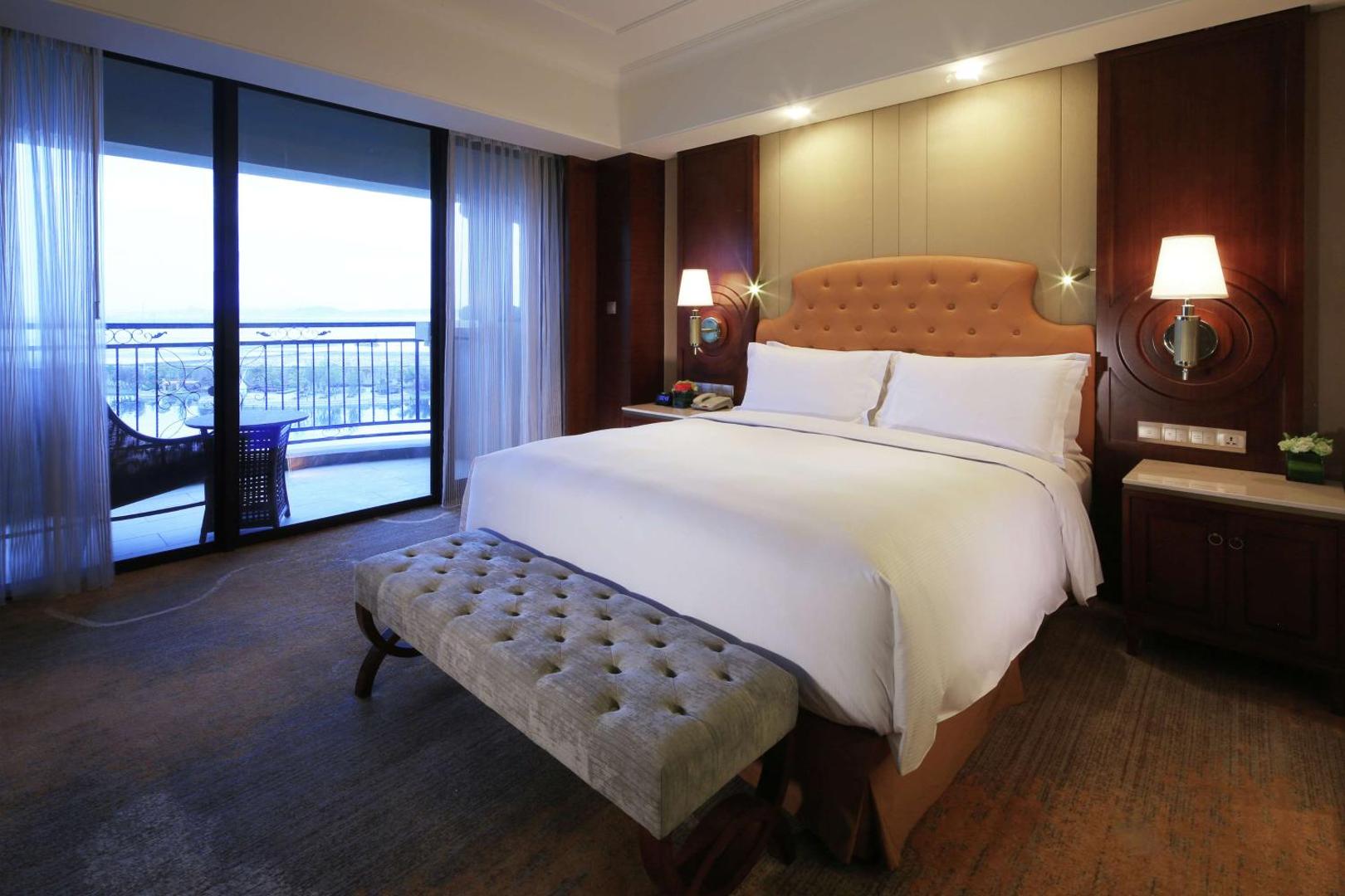Фотография 8: DoubleTree by Hilton Ningbo - Chunxiao