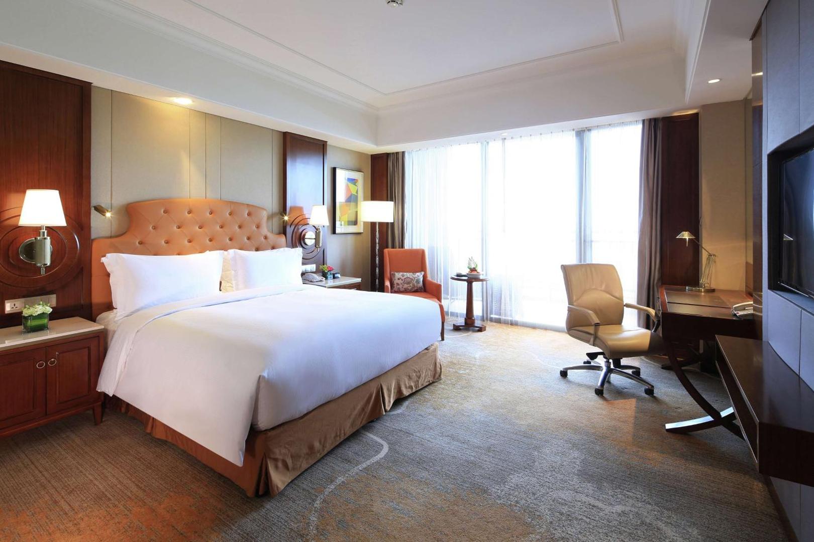 Фотография 10: DoubleTree by Hilton Ningbo - Chunxiao