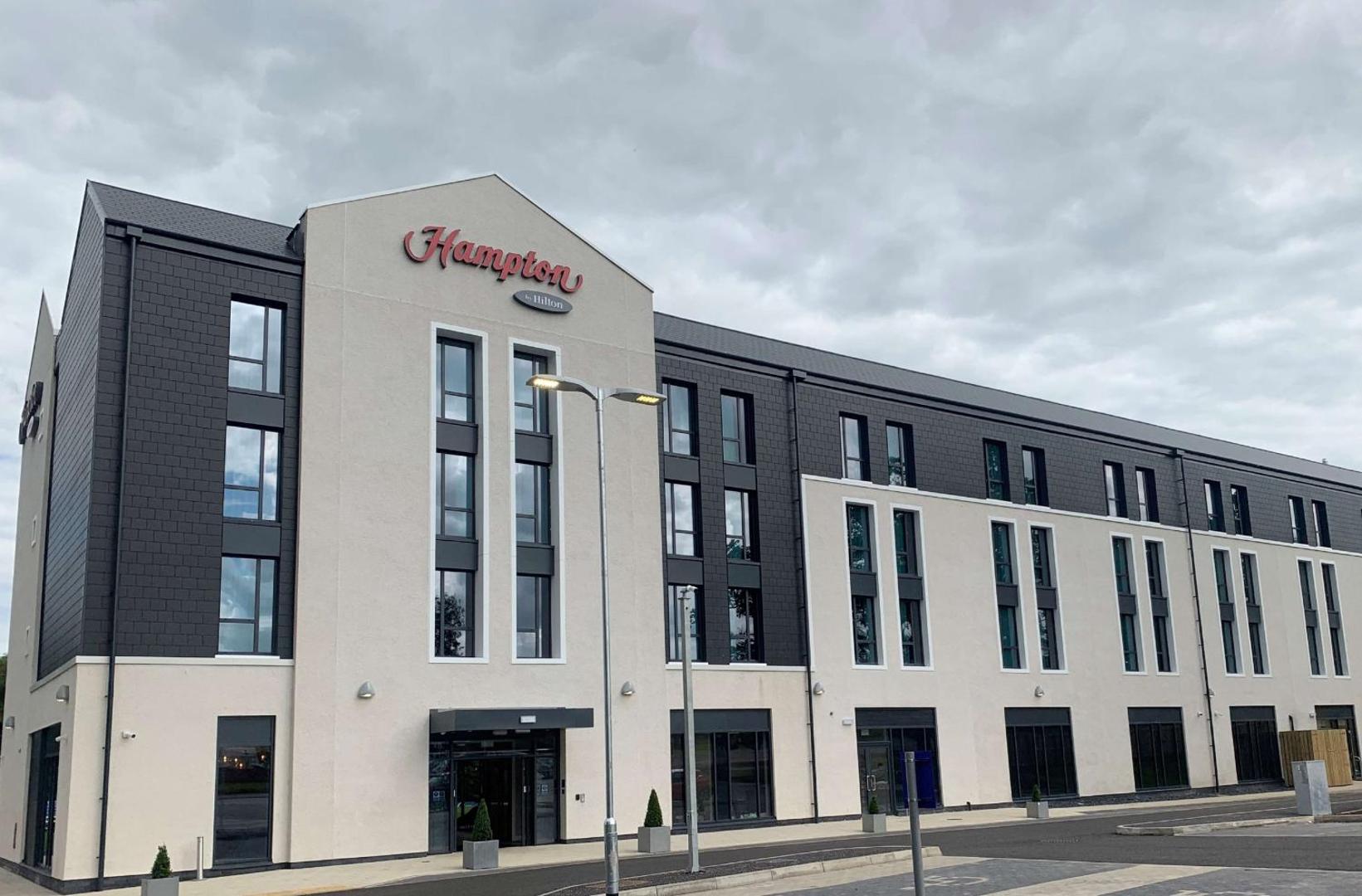 Hampton By Hilton Hamilton Park photo 2