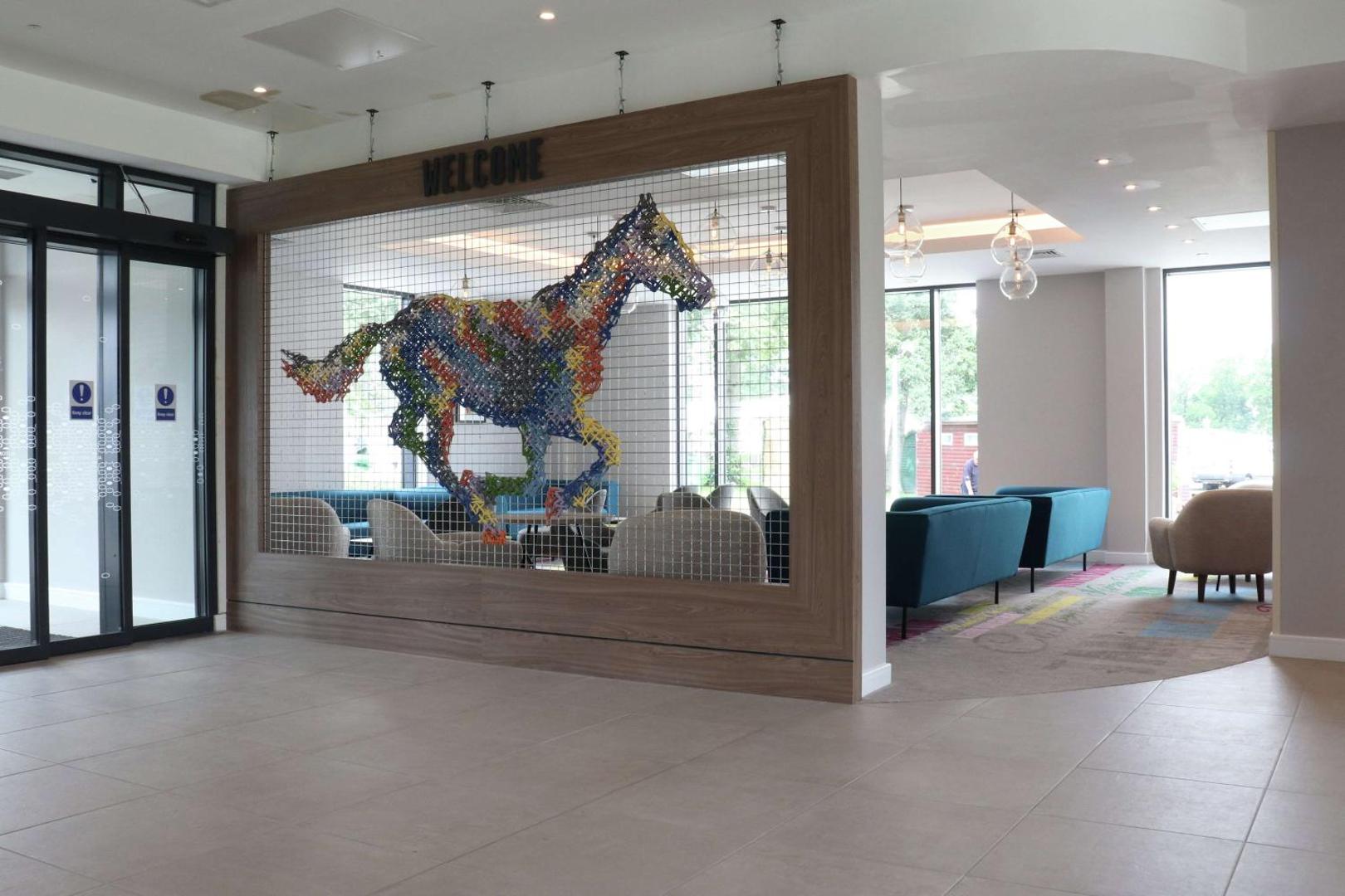 Hampton By Hilton Hamilton Park photo 6