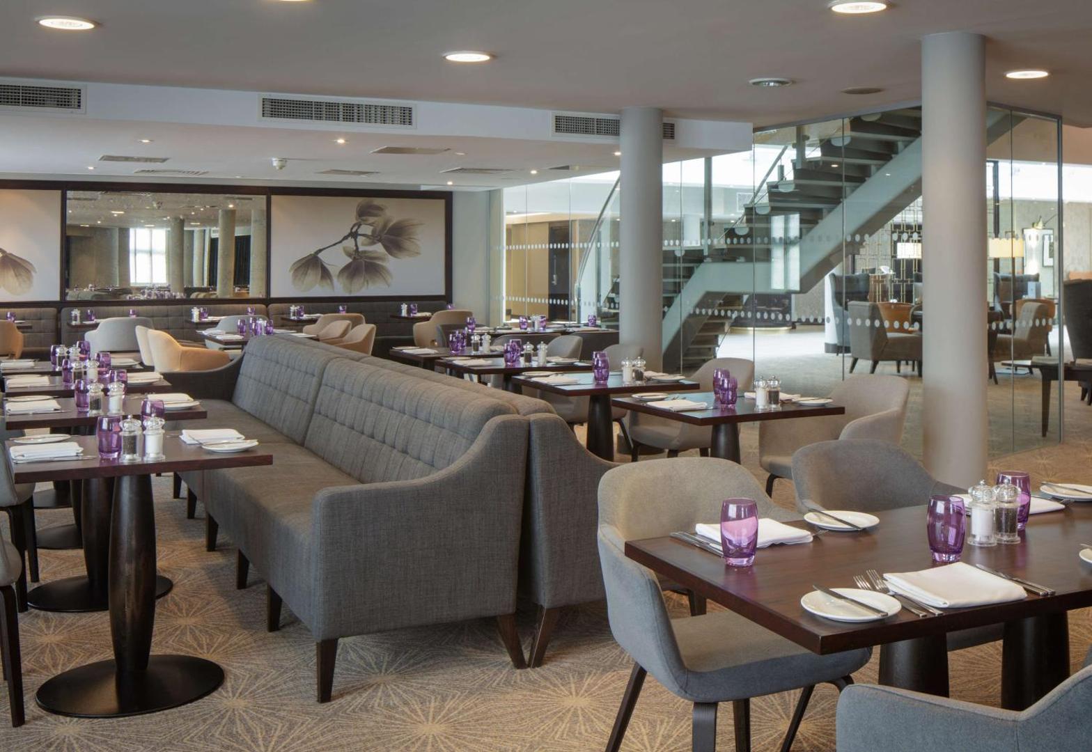 Bild 12: DoubleTree by Hilton London Heathrow Airport