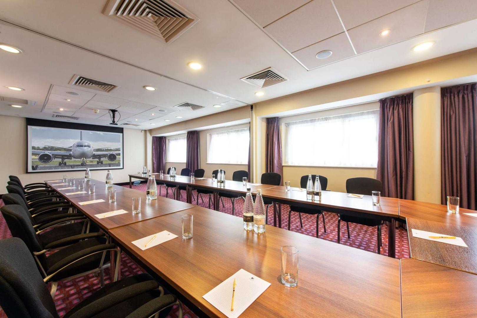 Bild 33: DoubleTree by Hilton London Heathrow Airport