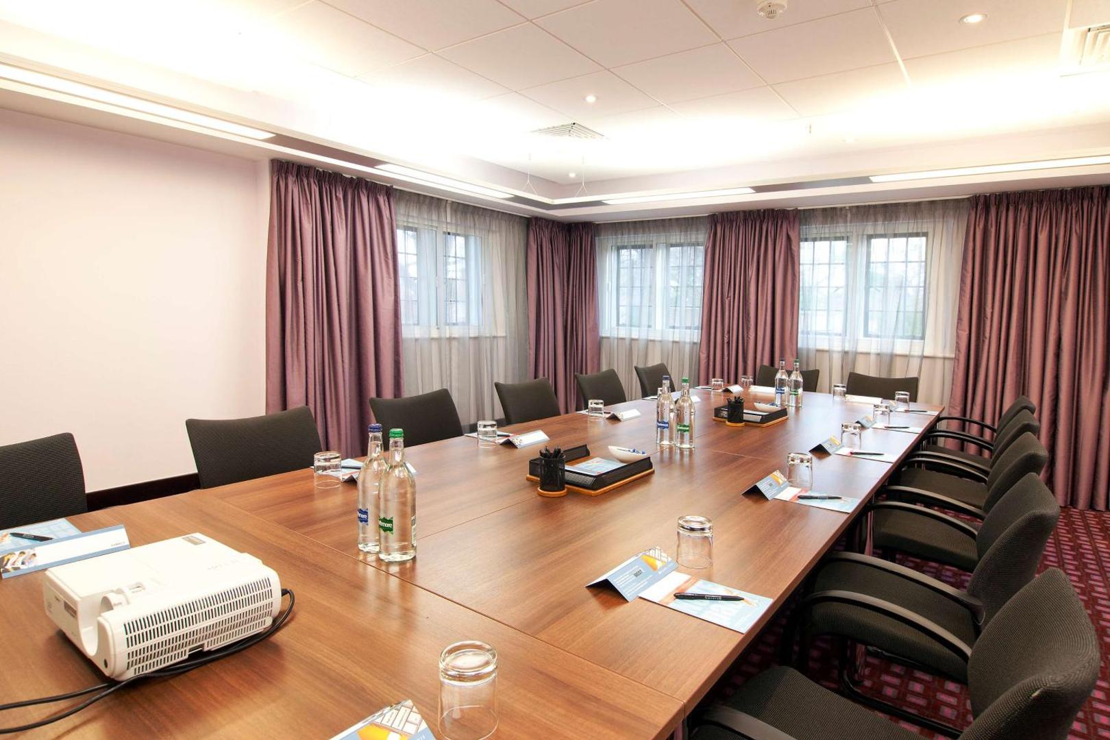 Bild 41: DoubleTree by Hilton London Heathrow Airport