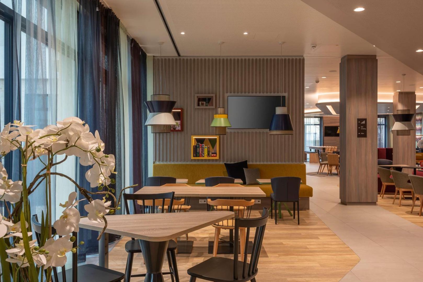 Фотография 6: Hampton By Hilton Munich City North
