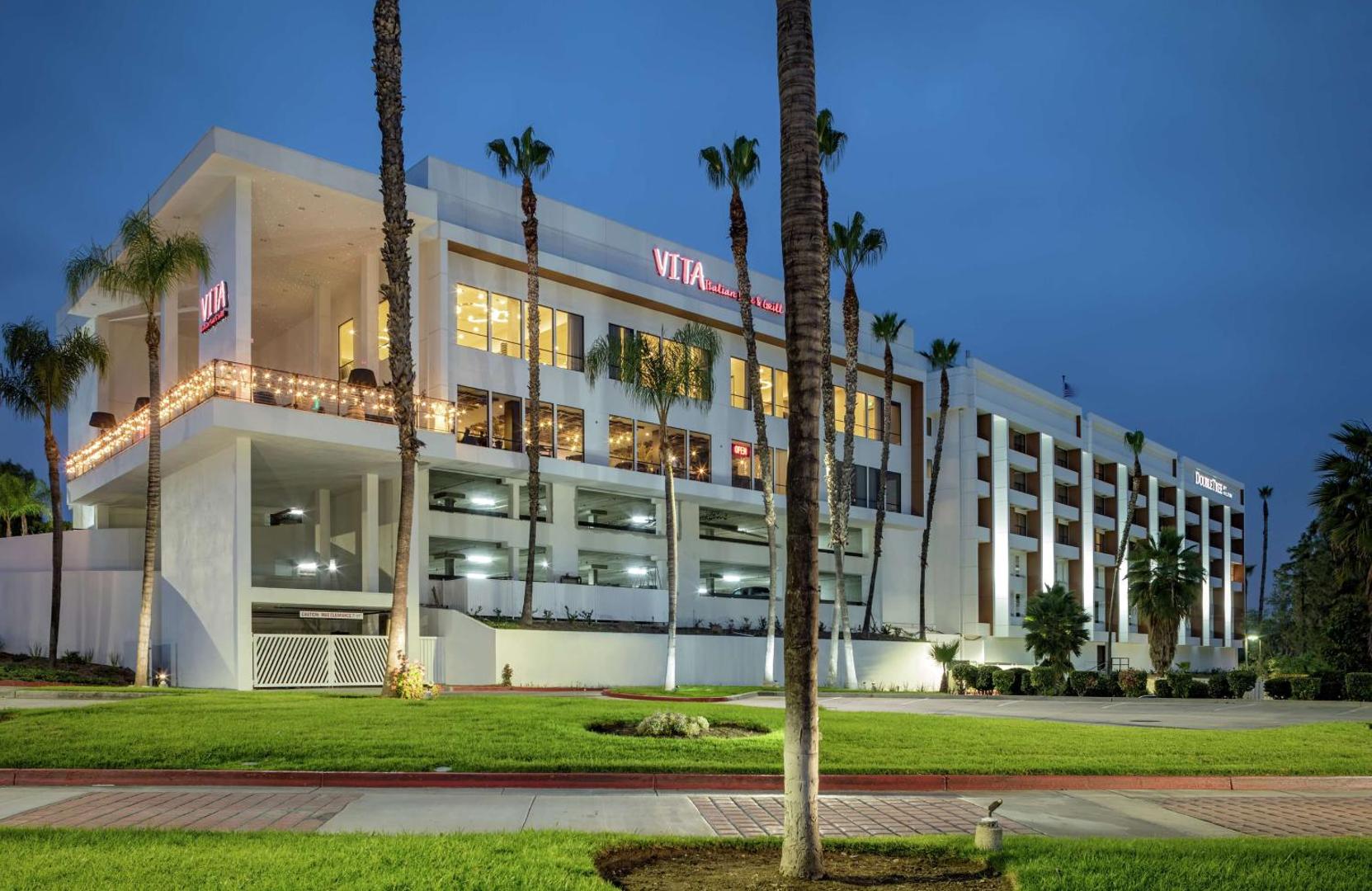 Foto 2: Doubletree By Hilton Pomona