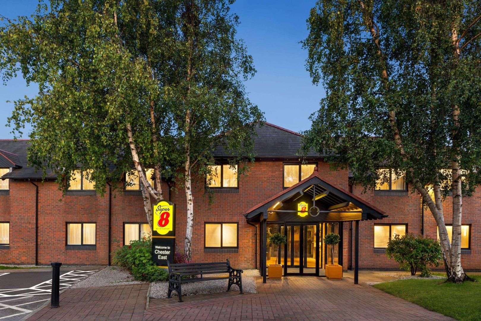 Zdjęcie 10: Super 8 by Wyndham Chester East
