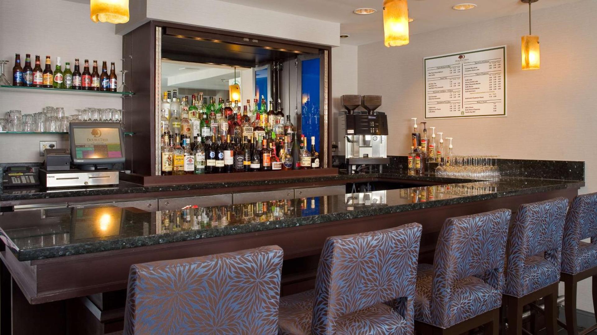 Foto 6: DoubleTree by Hilton Chicago Schaumburg