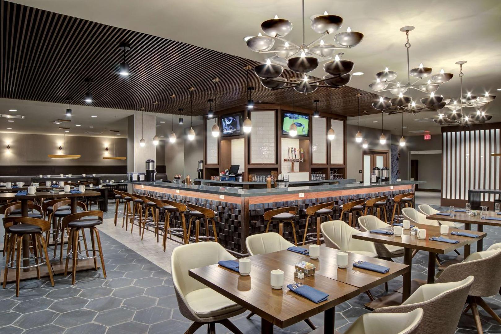 Kuva 7: Doubletree by Hilton Harrisonburg