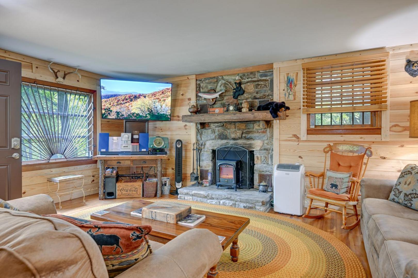 Foto 5: Fire Pit, Grill, and Views Cashiers Getaway!