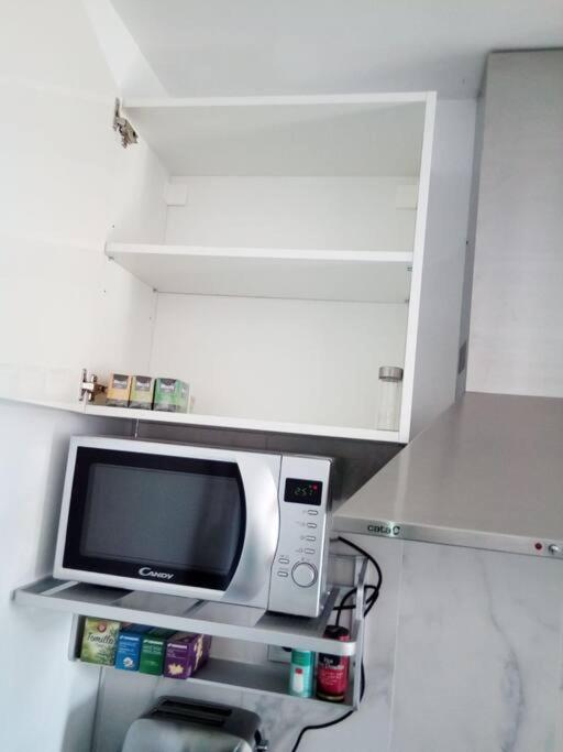 Zdjęcie 10: Spacious, 2 BR/2 BA, 3 Min walk to the beach