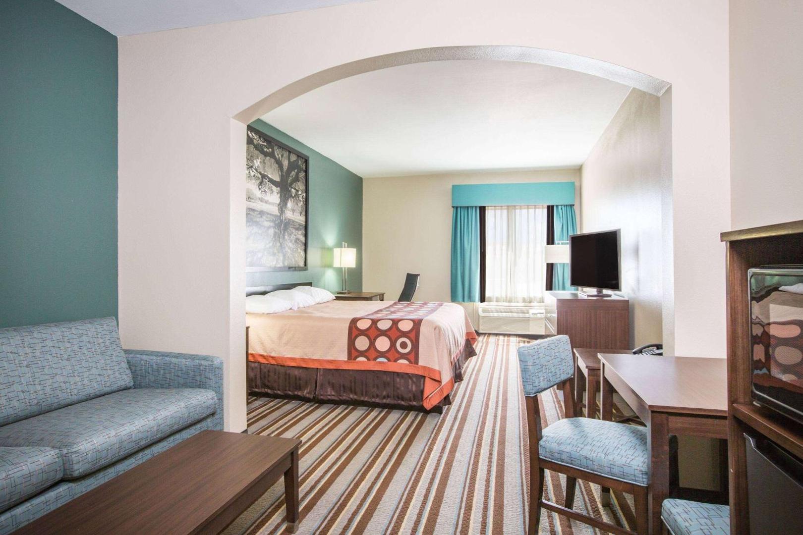 Foto 5: Super 8 by Wyndham Port Arthur/Nederland Area
