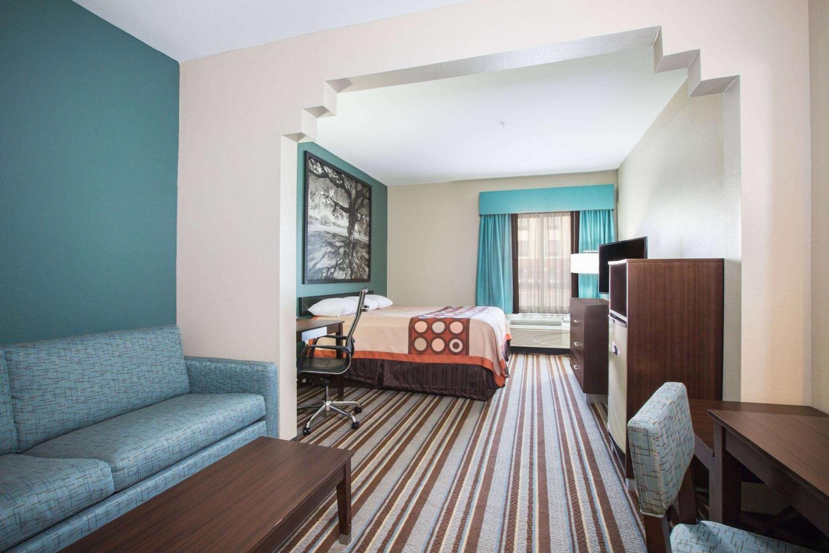 Foto 10: Super 8 by Wyndham Port Arthur/Nederland Area