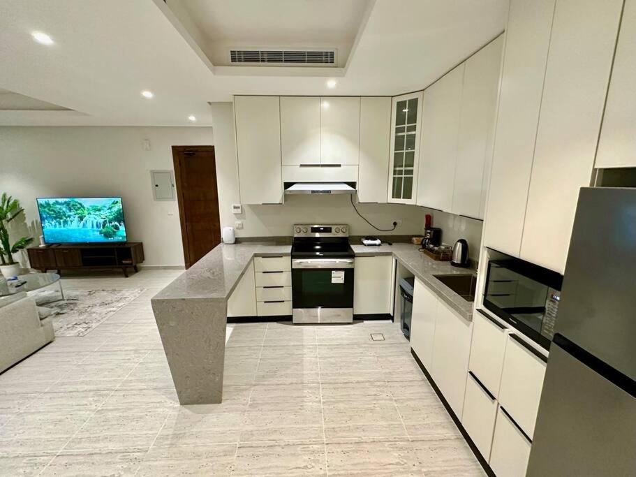 Kuva 7: AlYasmin, S&M Luxury Apartment