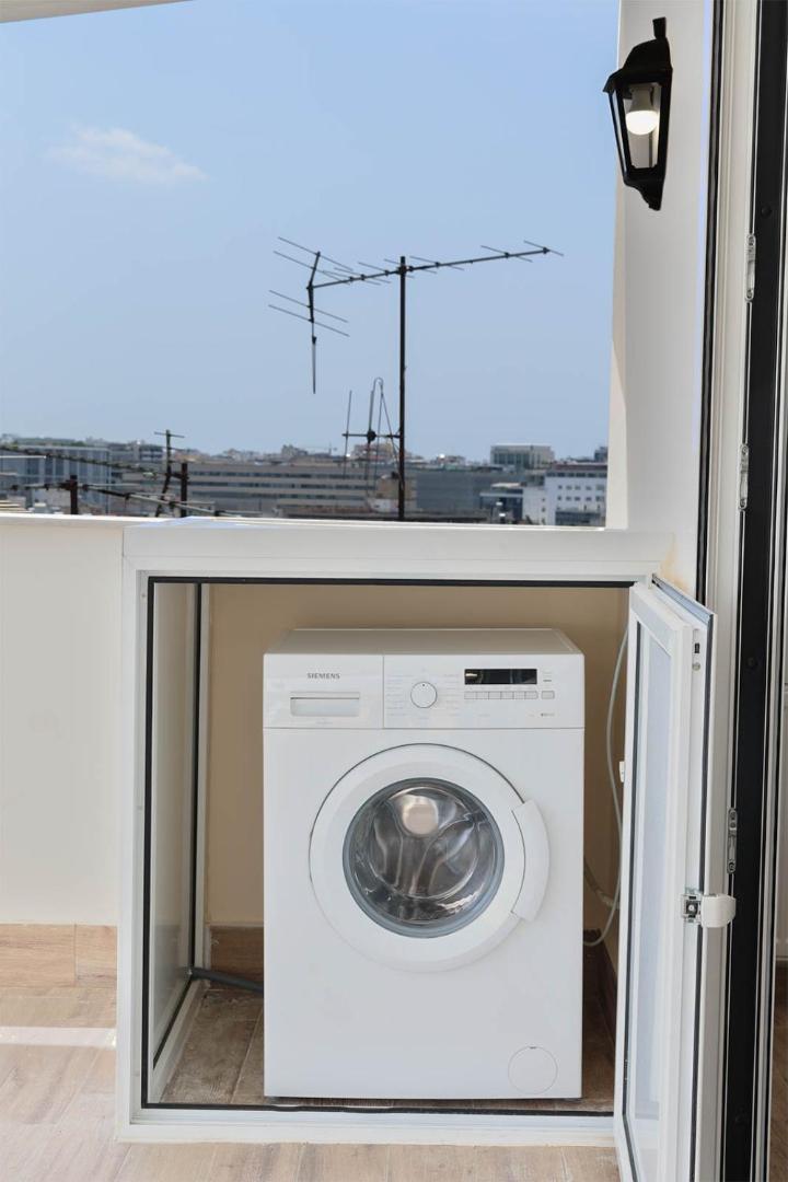 Fotografie 5: LIV - View and the City Studio in Athens
