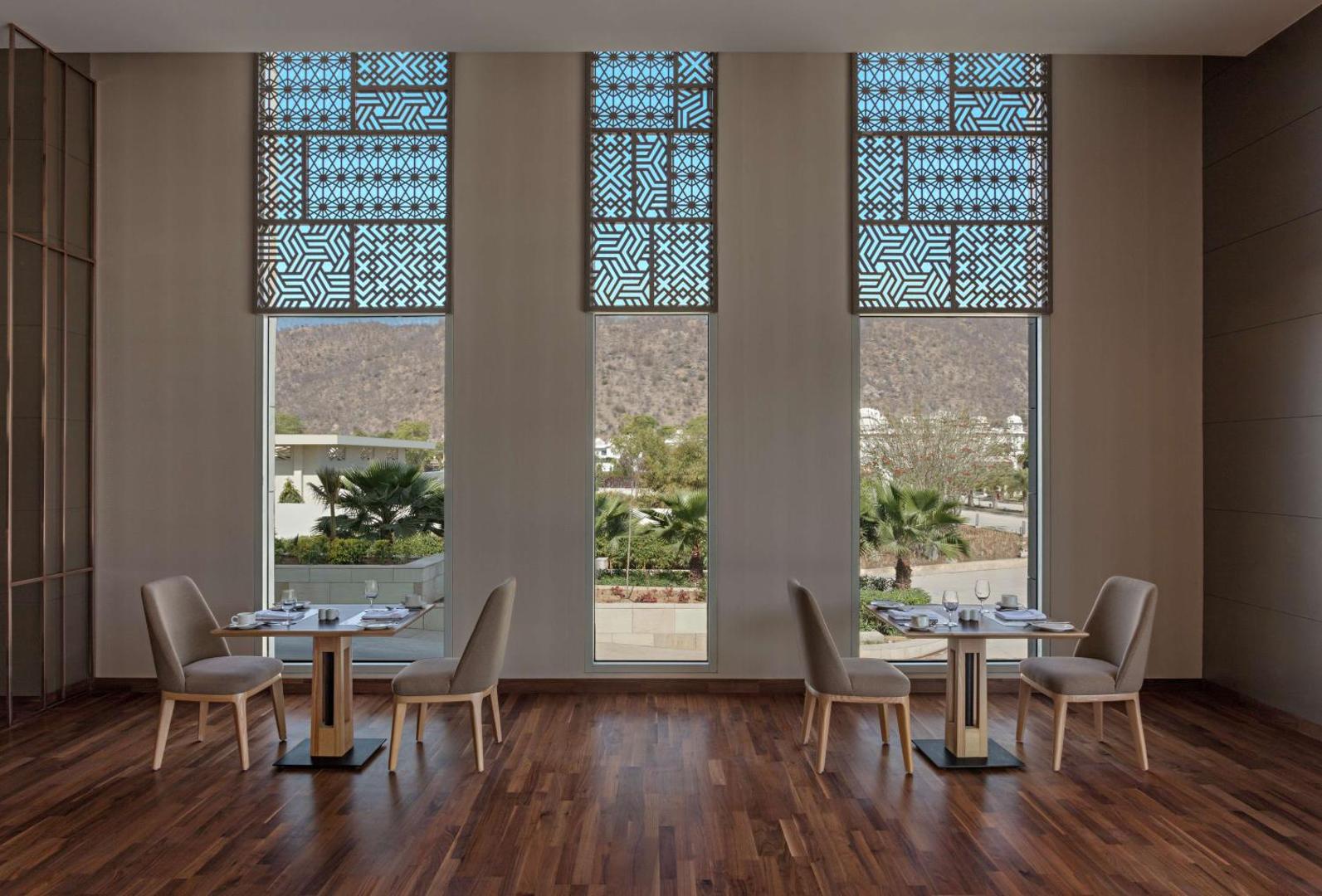 Фотография 5: DoubleTree By Hilton Jaipur Amer